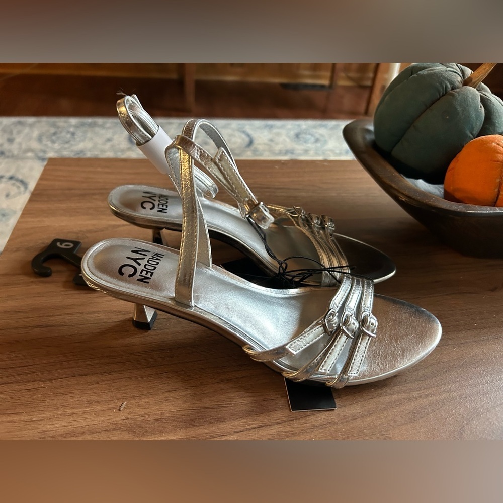 Madden NYC sz 6 silver kitten heels, adjustable straps, party, formal, cruise